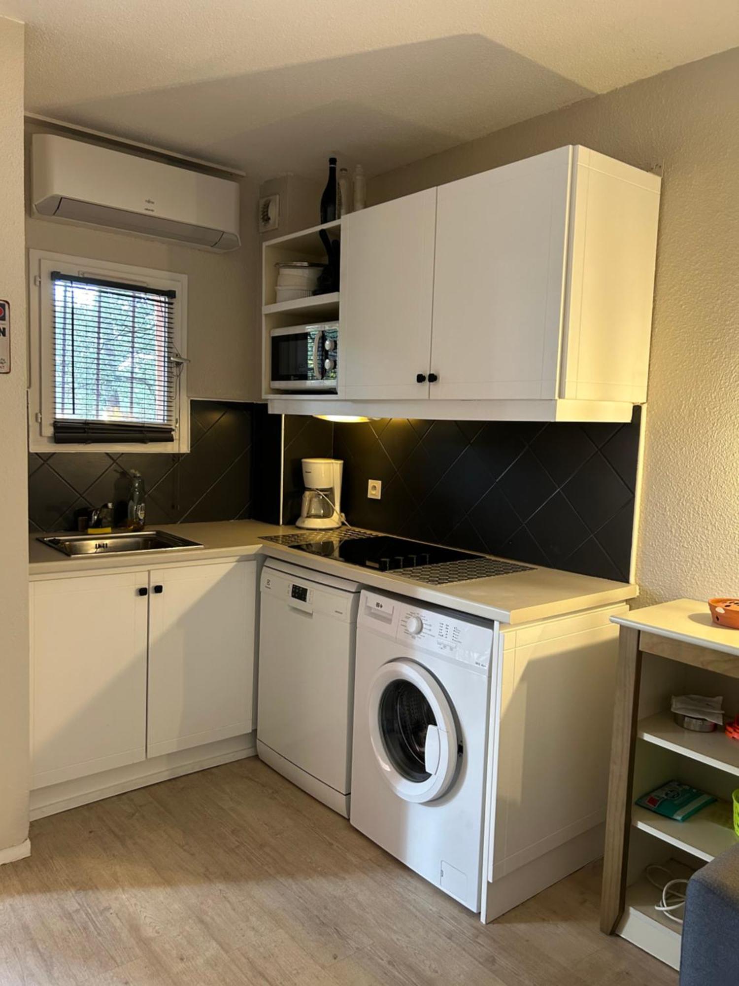 Appartement Cote Pinede 1 *